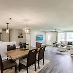 Renovated Naples Home With Seasonally Heated Pool