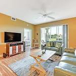 Naples Resort Townhome With Screened Patio!
