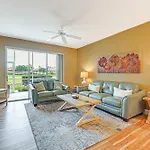 Naples Resort Townhome With Screened Patio!
