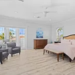 Harborside Retreat