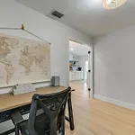 Chic Naples Home With Pool And Hot Tub, 4 Mi To Beach!