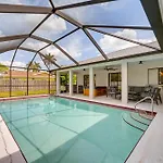 Chic Naples Home With Pool And Hot Tub, 4 Mi To Beach!
