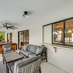 Chic Naples Home With Pool And Hot Tub, 4 Mi To Beach!