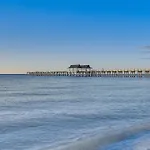 Sleek Coastal Abode 1 Block To Naples Beach!