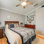 Charming Naples Getaway With Pool Less Than 5 Mi To 5Th Ave!