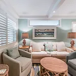 Coastal Downtown Naples Condo - Walk To The Beach!