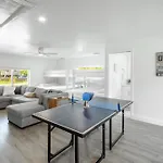 Naples Escape With Furnished Patio And Private Pool!