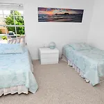 Altaira - Top Location Lake View Pool Spa4 Bed