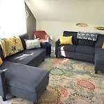 Sea La Vie Cozy Beach Home On 500 Block, Walk To Beach Only Half Mile Away, Sleeps 6