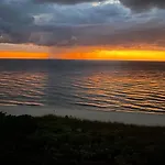 Beachfront High-Rise! Book Today