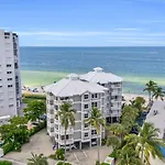 Beachfront Luxury Living On Vanderbilt Beach
