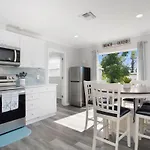 Ocean Bike Ride 2Bed 2Bath Sleeps 6