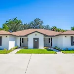 When In Naples!!! Pool Villa-Attached, 3 Miles To The Beach