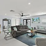 6 Bed 4 Bath Family Fun Pool Home Near Beach!