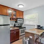 2 Bed 2 Bath Modern Naples Beach Bungalow