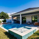 Luxe Coastal Getaway Naples Vanderbilt Beach
