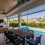 Luxe Coastal Getaway Naples Vanderbilt Beach
