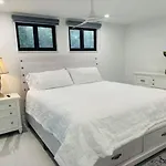 424 Beautiful Home With Pool And Soaker Tub