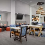 Hampton Inn & Suites Naples South