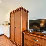 Naples Vacation Rental Studio In Resort Community