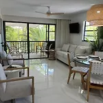Naples Park Shores Resort