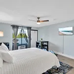 Waterfront - Isles Of Capri - Island Retreat - Marco Island - Naples