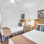 Deluxe Condo With Lake Views
