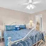 First Floor With Lake And Fountain Views