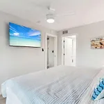 Deluxe Condo - Amazing Views