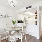End Unit - Renovated Resort Views And Close To The Lobby