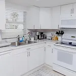 Beach Vacation Home Walking Distance To The Beach