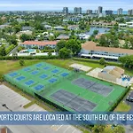 4Th Floor -End Unit - Views