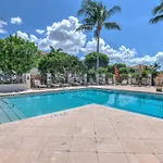 Walk To The Beach And Venetian Village From Luxury Coach Home