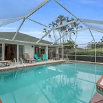 A Quaint And Serene Neighborhood In North Naples