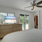 Quaint Florida Getaway Near Vanderbilt Beach