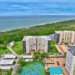 6Th Floor End Unit -Bay Side -With Gulf Views And Walk To Vanderbilt Beach