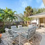 Prime Vacation Haven Enjoy Naples In Style