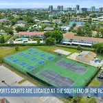 Resort View And Corner Unit
