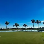 Luxurious Golf Condo W/ Resort Pool And Amenities!
