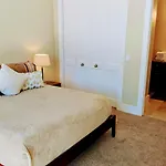 Palm River Estate - Five Bedroom Home