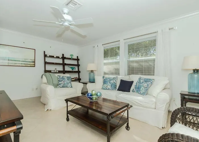 Naples Park- 98Th Ave. N.