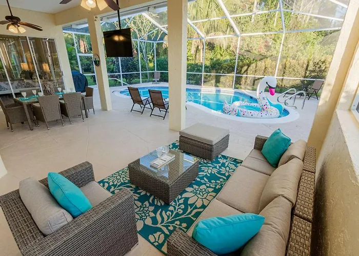Crown Pointe-Mabry Drive