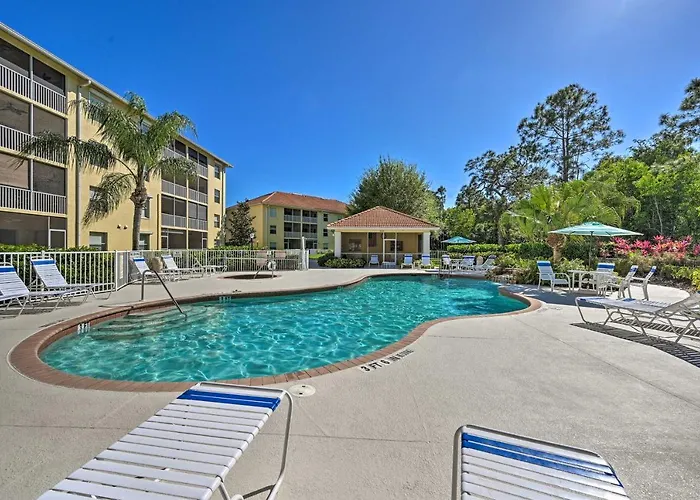 Quiet Lely Resort Condo With Pool - 2 Mi To Golf!