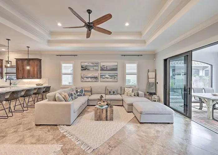 Coastal Naples Getaway About 2 Mi To Beaches!
