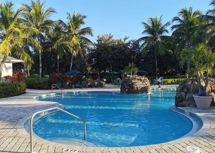 Greenlinks Luxury Villa At Lely Resort Golf - 3 Bedrooms