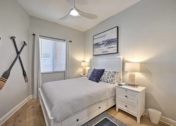 Luxe Naples Bay Resort Condo Near Fifth Ave!