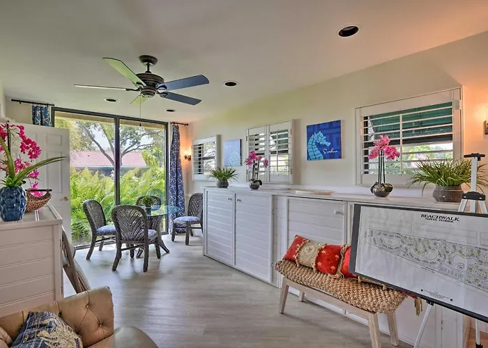 Luxury Naples Villa - Walk To Vanderbilt Beach!