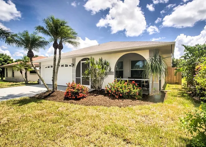 Naples Home With Lanai And Pool Near Vanderbilt Beach!