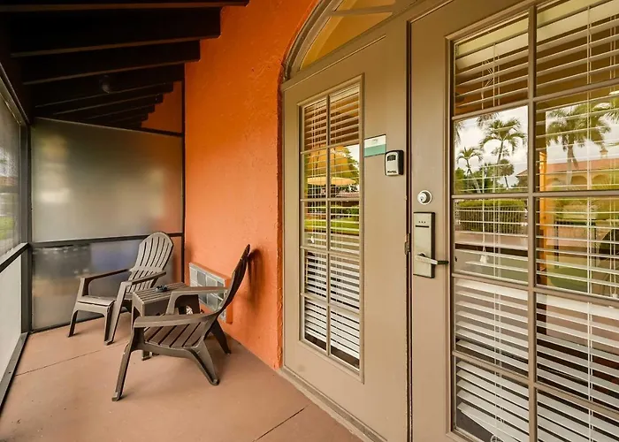 Naples Escape With Community Pool And Marina View!