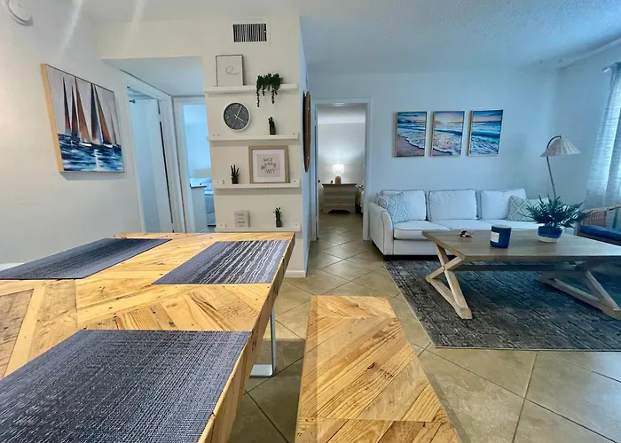 Renovated Cozy Apartment In Naples